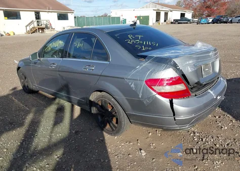 2011 Mercedes-Benz C 300 Luxury 4Matic/Sport 4Matic from USA, damaged, VIN WDDGF8BB0BR140984